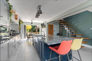 Photo 35- click for photo gallery